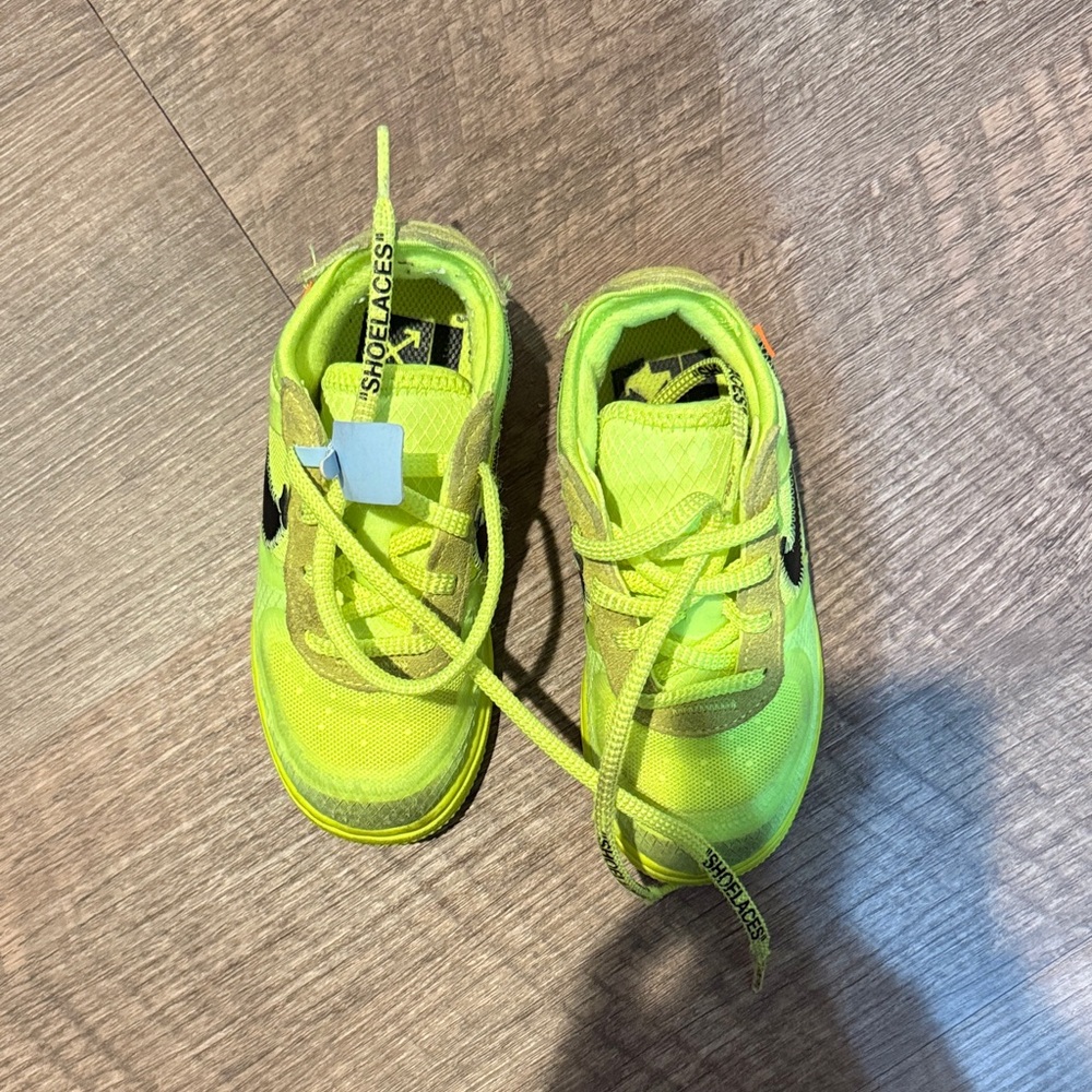 Nike Off-White x Air Force 1 Low 'Volt